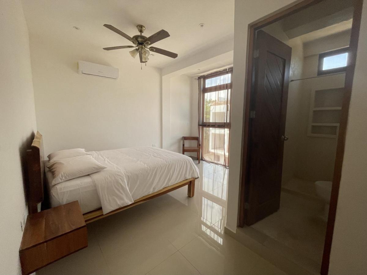 Mexhe Hotel El Cuyo Eksteriør bilde