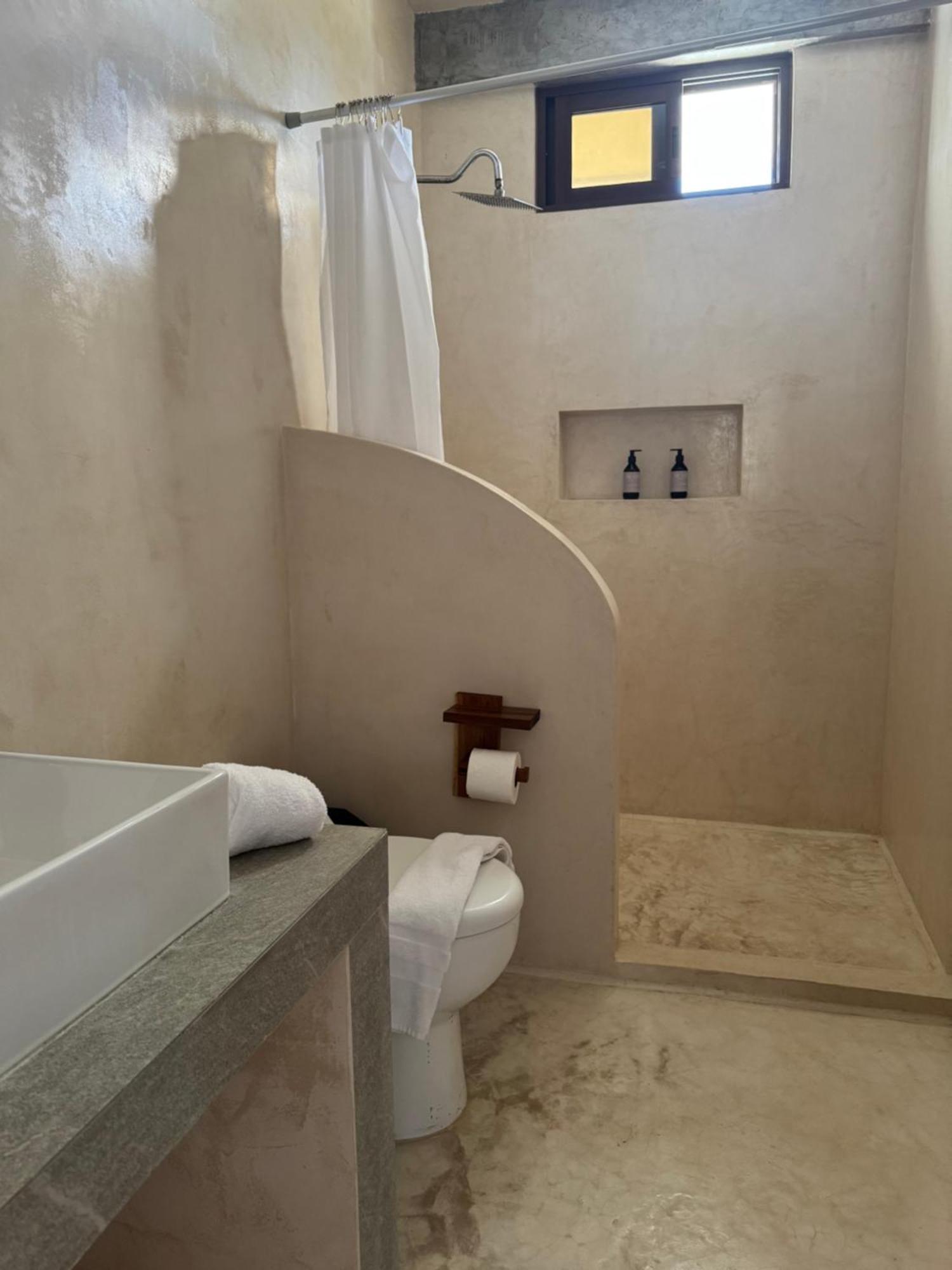 Mexhe Hotel El Cuyo Eksteriør bilde